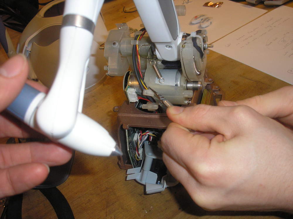 Phantom Omni teardown turret front-view